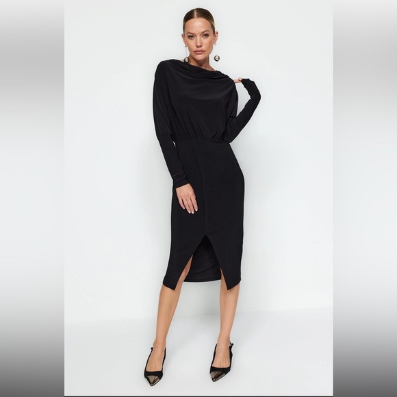 34 Fabulous chic black Dress - Picture 4 of 5